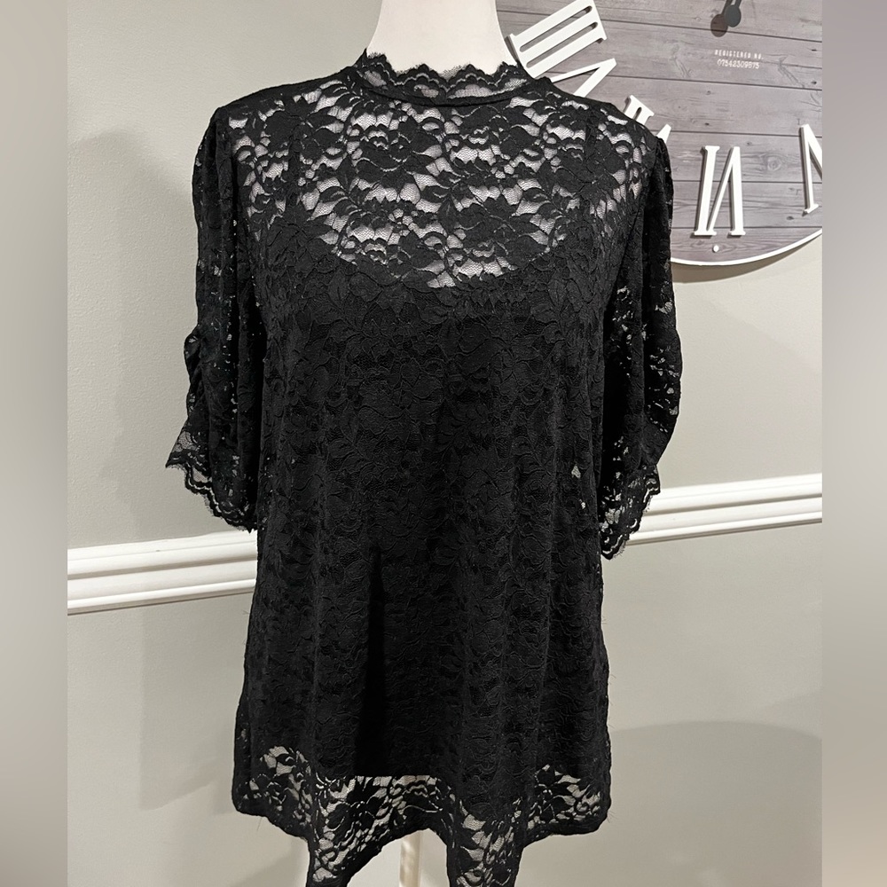 Women's Lace Dressy Top Bought at Local Boutique NWOT Size Large